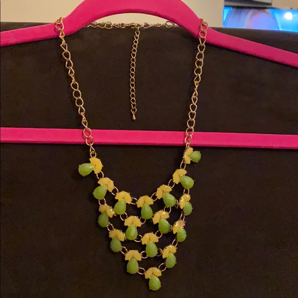 Bib Necklace - Picture 5 of 5